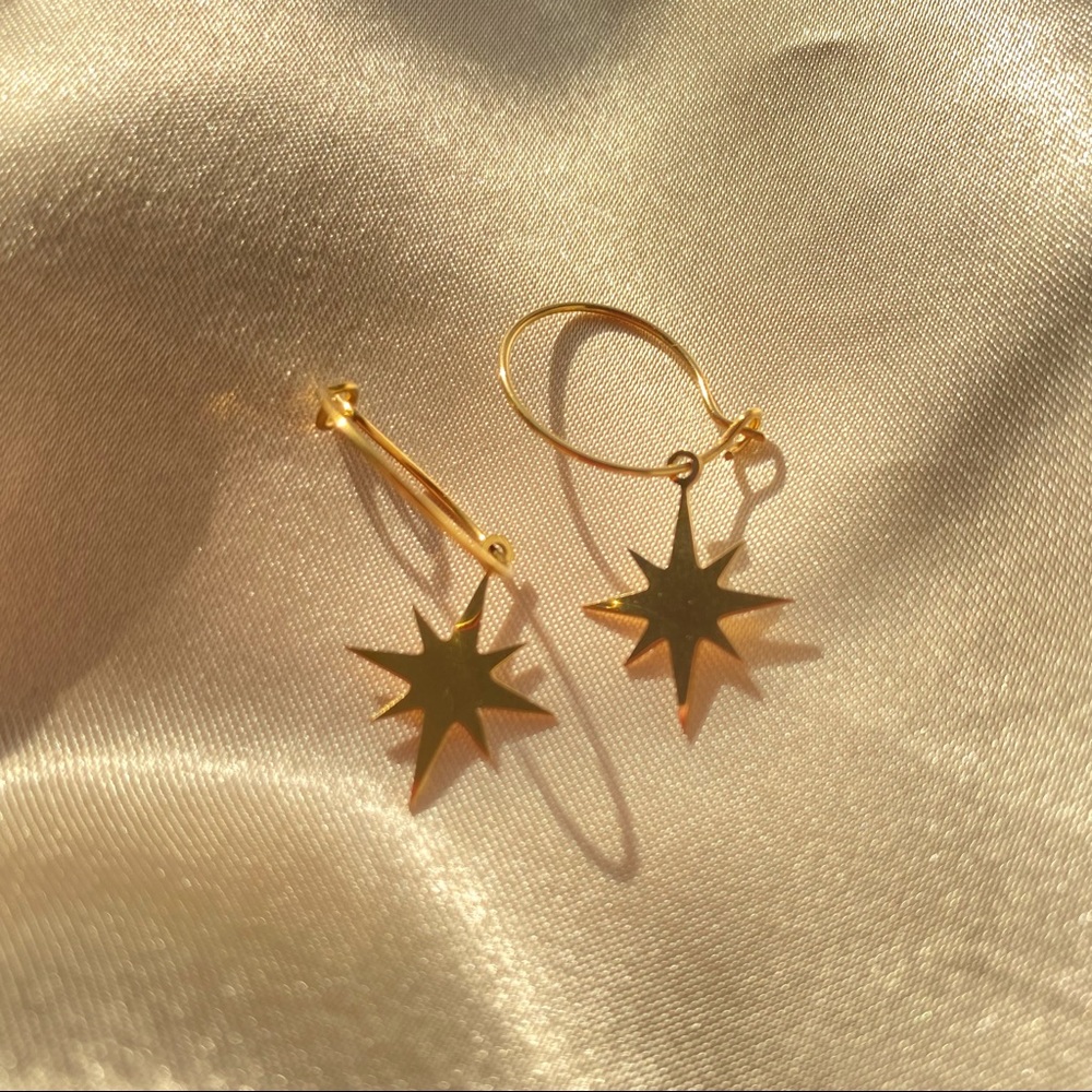💙18K Goldplated Charm Hoops Earrings